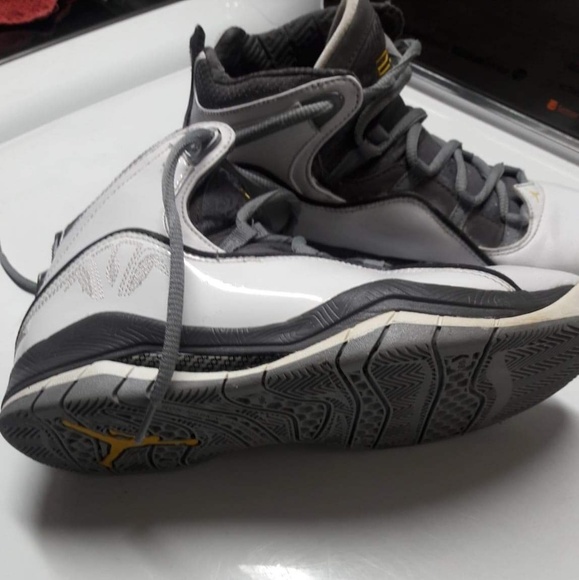 Air Jordan Olympia size 6y - Picture 2 of 4